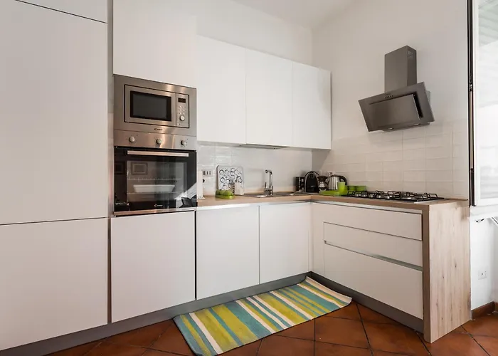 Line 8 House * Roma